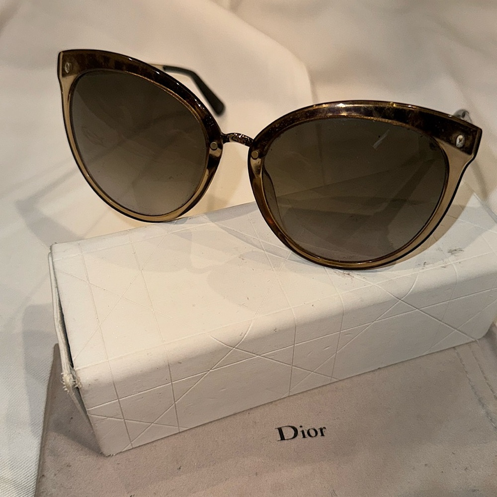 AUTHENTIC DIOR Cateye Sunglasses